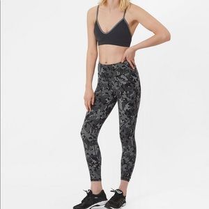Sweaty Betty Power Leggings in Camo!